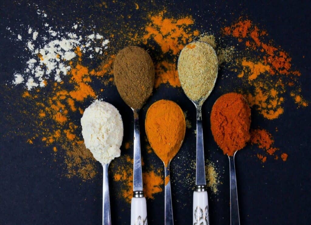 five spoons of spices